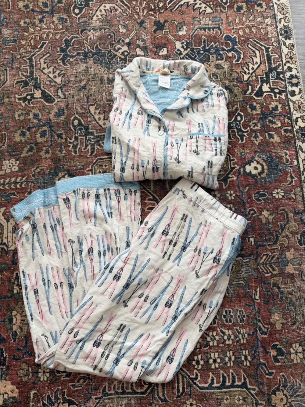 Women's flannel Pajamas - Light Cream Pajama Set with Blue and Pink Ski Print